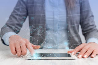 Perché complicarsi la vita online non è la normalità - hubix.it